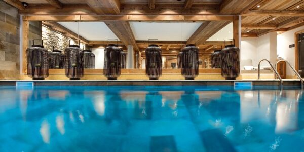 Courchevel chalets with a pool (3)