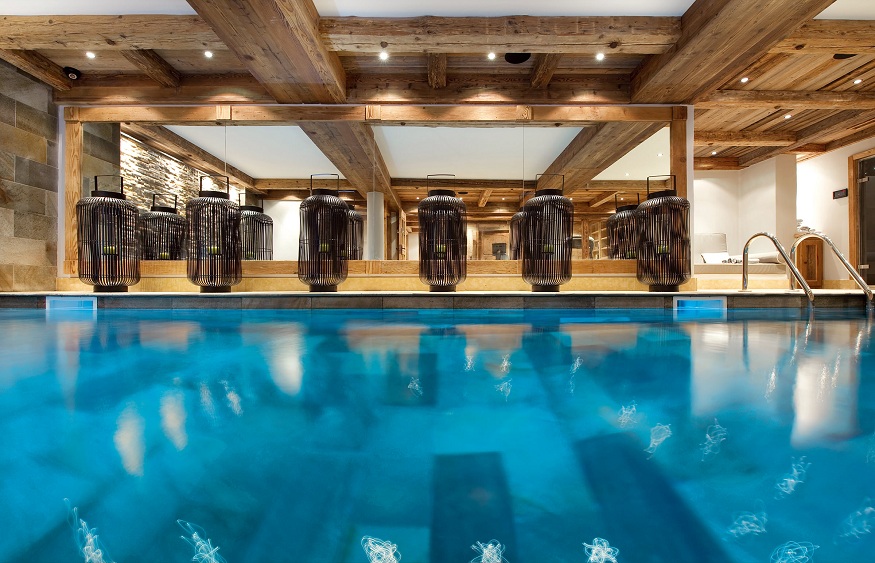 Courchevel chalets with a pool (3)